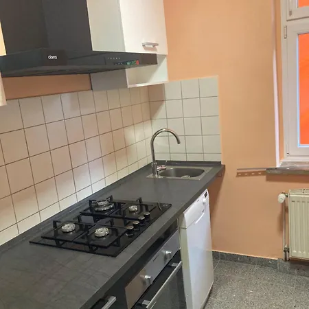 Apartment Deli 106 *